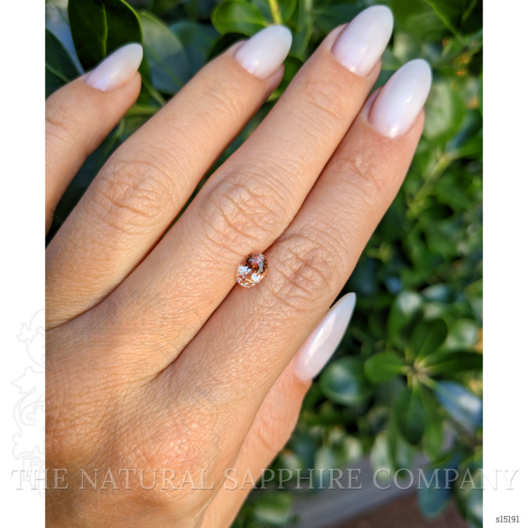 1.03 Ct. Padparadscha Sapphire from Ceylon (Sri Lanka)