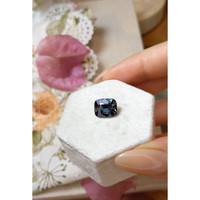 5.00 Ct. Color Change Sapphire from Ceylon (Sri Lanka) Life Style