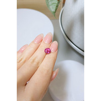 2.97 Ct. Purplish Pink Sapphire from Ceylon (Sri Lanka) Life Style