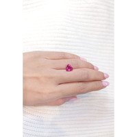 3.10 Ct. Pink Sapphire from Madagascar Life Style