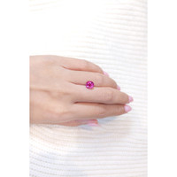 2.45 Ct. Pink Sapphire from Ceylon (Sri Lanka) Life Style
