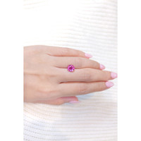 3.04 Ct. Pink Sapphire from Ceylon (Sri Lanka) Life Style