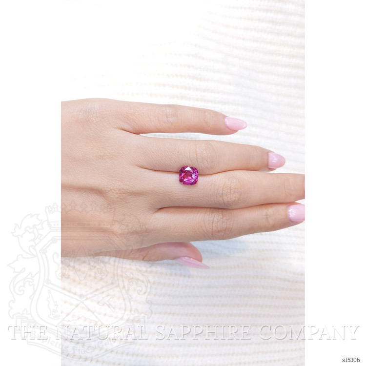 3.22 Ct. Reddish Pink Sapphire from Ceylon (Sri Lanka)