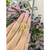 21.50 Ct. Yellow Sapphire from Ceylon (Sri Lanka) Life Style