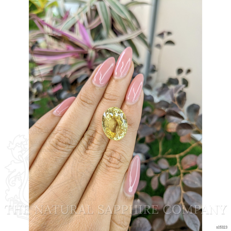 21.50 Ct. Yellow Sapphire from Ceylon (Sri Lanka)