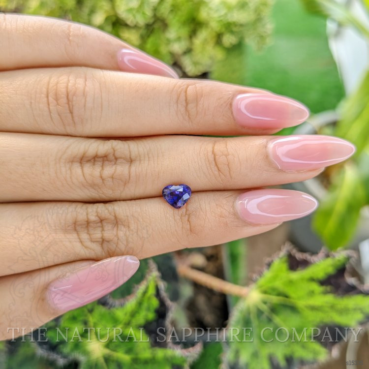 1.27 Ct. Bi Color Sapphire from Ceylon (Sri Lanka)