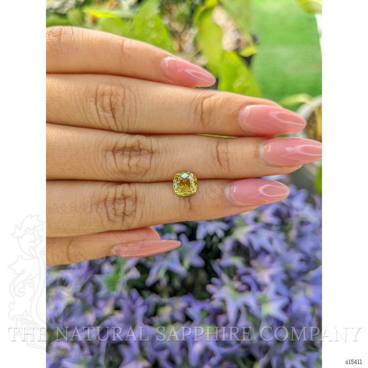 1.61 Ct. Greenish Yellow Sapphire from Ceylon (Sri Lanka)