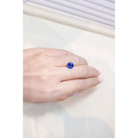 3.16 Ct. Blue Sapphire from Madagascar Life Style