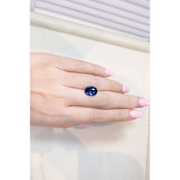 4.03 Ct. Blue Sapphire from Ceylon (Sri Lanka) Life Style