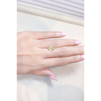 3.25 Ct. Yellow Sapphire from Ceylon (Sri Lanka) Life Style