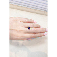 3.00 Ct. Blue Sapphire from Ceylon (Sri Lanka) Life Style