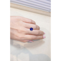 2.73 Ct. Blue Sapphire from Ceylon (Sri Lanka) Life Style