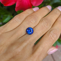 3.25 Ct. Blue Sapphire from Ceylon (Sri Lanka) Life Style