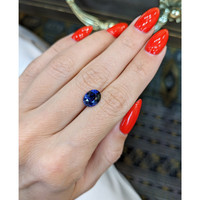3.01 Ct. Blue Sapphire from Ceylon (Sri Lanka) Life Style