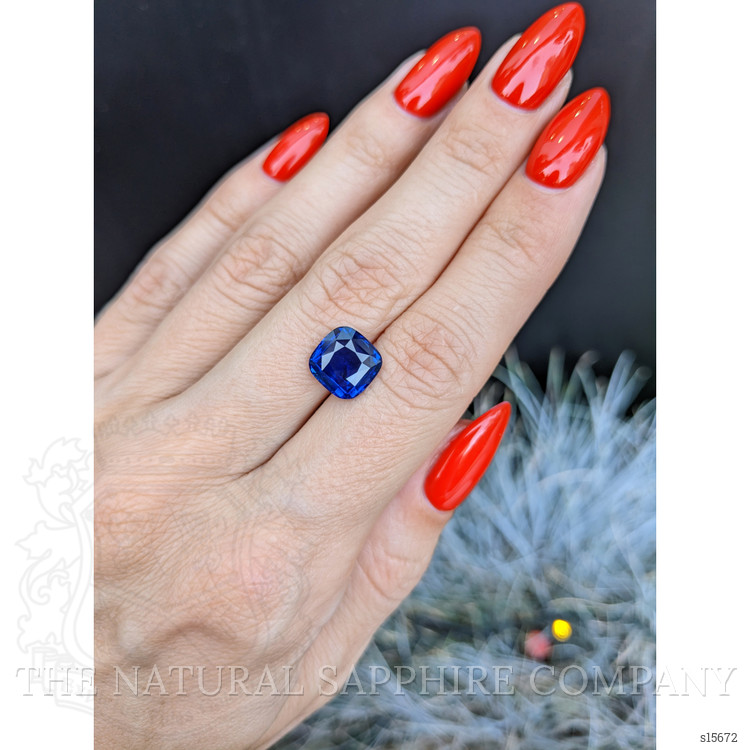 4.01 Ct. Blue Sapphire from Ceylon (Sri Lanka)