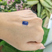 2.57 Ct. Blue Sapphire from Ceylon (Sri Lanka) Life Style