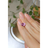2.59 Ct. Pink Sapphire from Ceylon (Sri Lanka) Life Style