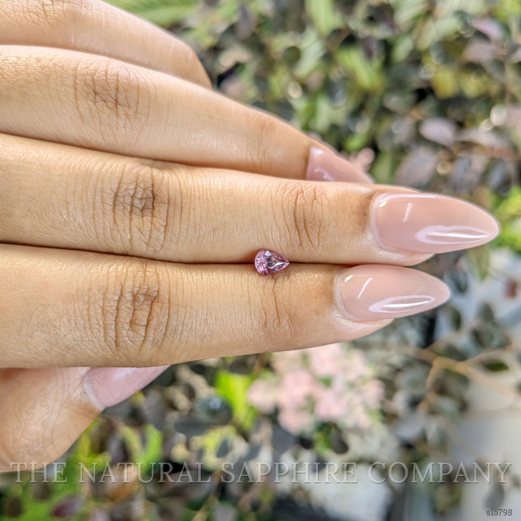 0.47 Ct. Pink Sapphire from Ceylon (Sri Lanka)