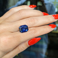 7.98 Ct. Blue Sapphire from Ceylon (Sri Lanka) Life Style
