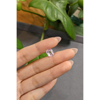 3.07 Ct. Pink Sapphire from Ceylon (Sri Lanka) Life Style