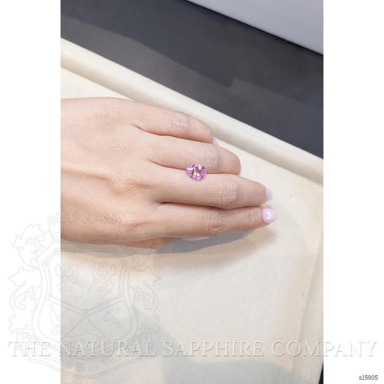 2.35 Ct. Pink Sapphire from Ceylon (Sri Lanka)