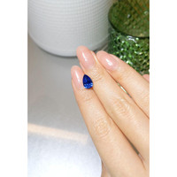 3.28 Ct. Blue Sapphire from Ceylon (Sri Lanka) Life Style