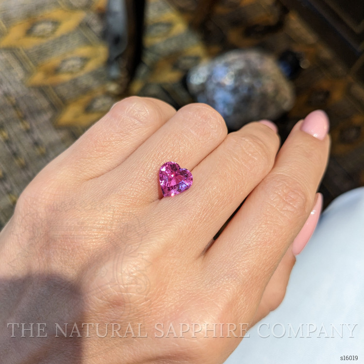 3.06 Ct. Purplish Pink Sapphire from Ceylon (Sri Lanka)
