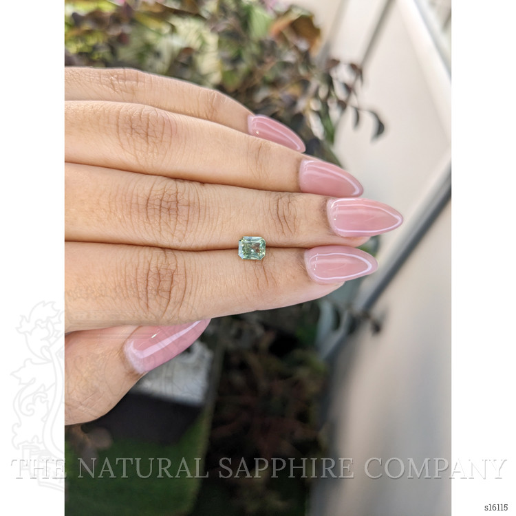 1.05 Ct. Yellowish Green Sapphire from Ceylon (Sri Lanka)