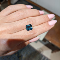 3.64 Ct. Greenish Blue Sapphire from Ceylon (Sri Lanka) Life Style