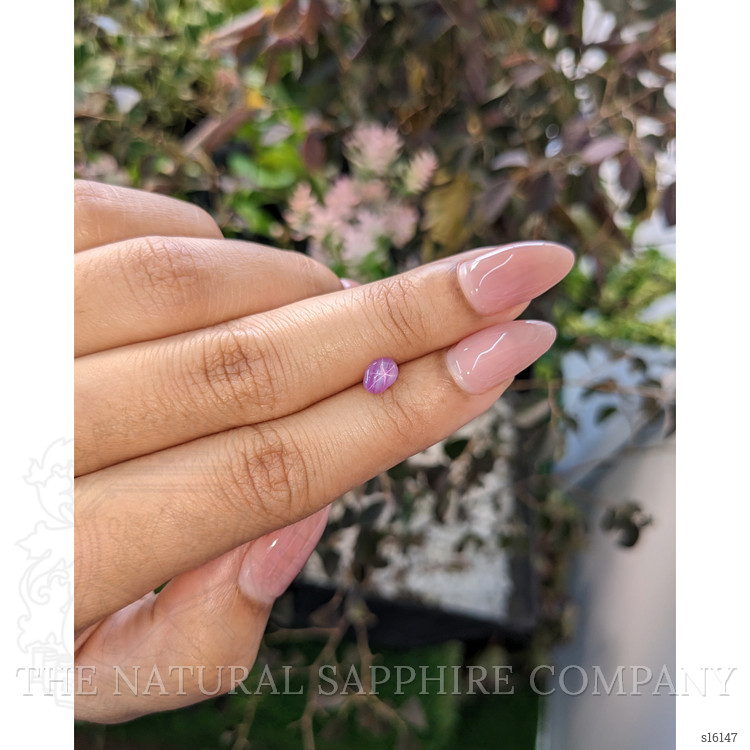0.91 Ct. Purplish Pink Star Sapphire from Ceylon (Sri Lanka)
