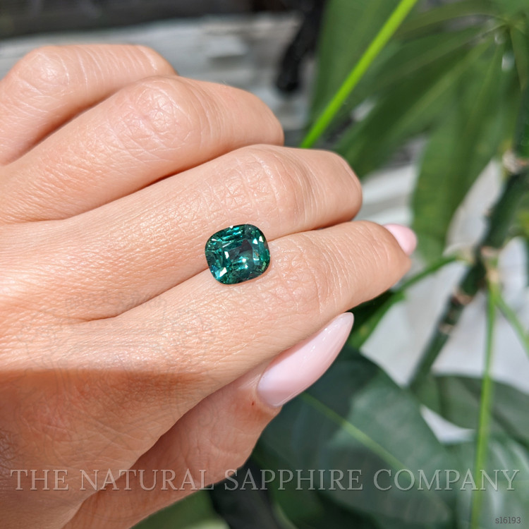 4.03 Ct. Bluish Green Sapphire from Ceylon (Sri Lanka)