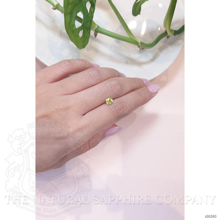 0.89 Ct. Greenish Yellow Sapphire from Ceylon (Sri Lanka)