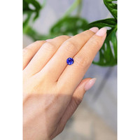 1.10 Ct. Blue Sapphire from Ceylon (Sri Lanka) Life Style