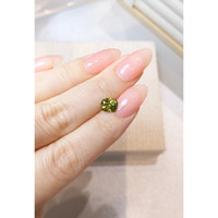 1.50 Ct. Yellowish Green Sapphire from Ceylon (Sri Lanka) Life Style
