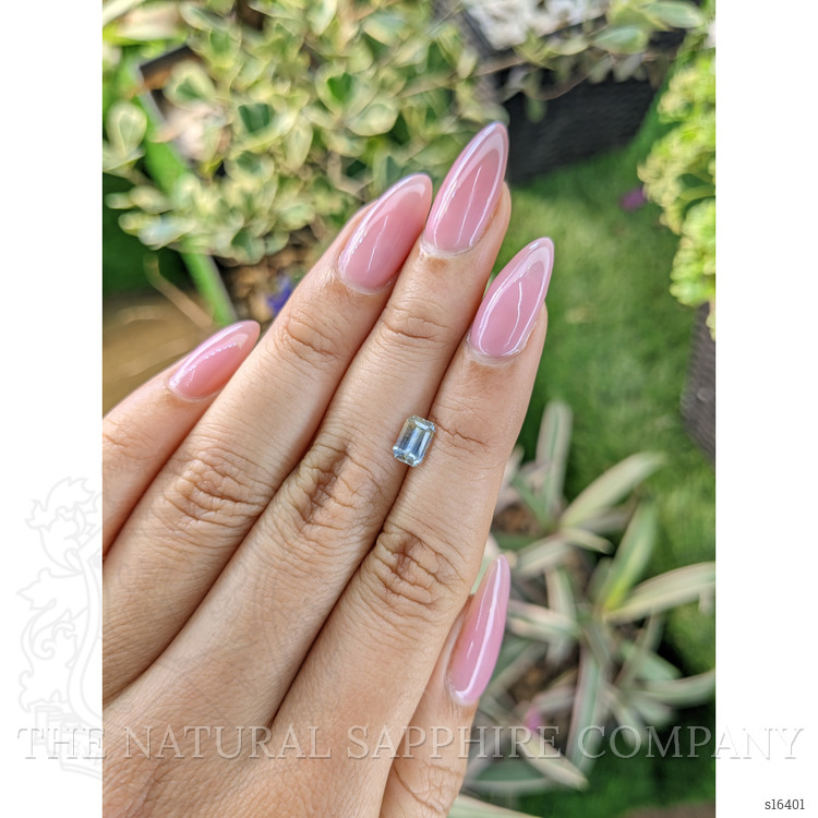 1.01 Ct. Bi Color Sapphire from Ceylon (Sri Lanka)