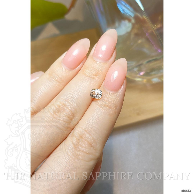 1.02 Ct. Yellow Sapphire from Ceylon (Sri Lanka)