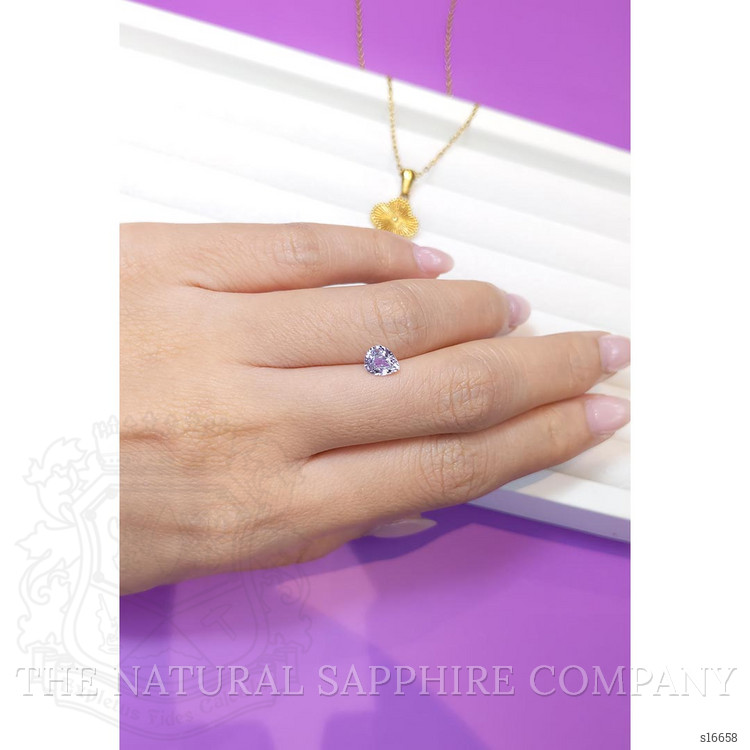0.91 Ct. Pink Sapphire from Ceylon (Sri Lanka)