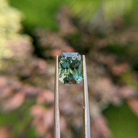 5.15 Ct. Green Sapphire from Madagascar Life Style
