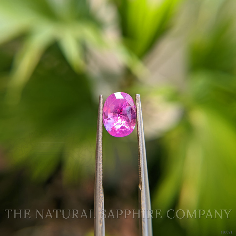 2.59 Ct. Pink Sapphire from Ceylon (Sri Lanka)