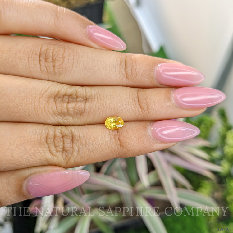 0.94 Ct. Yellow Sapphire from Ceylon (Sri Lanka)