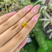 3.08 Ct. Yellow Sapphire from Ceylon (Sri Lanka) Life Style