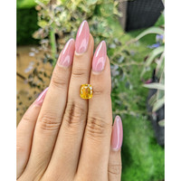 3.08 Ct. Yellow Sapphire from Ceylon (Sri Lanka) Life Style