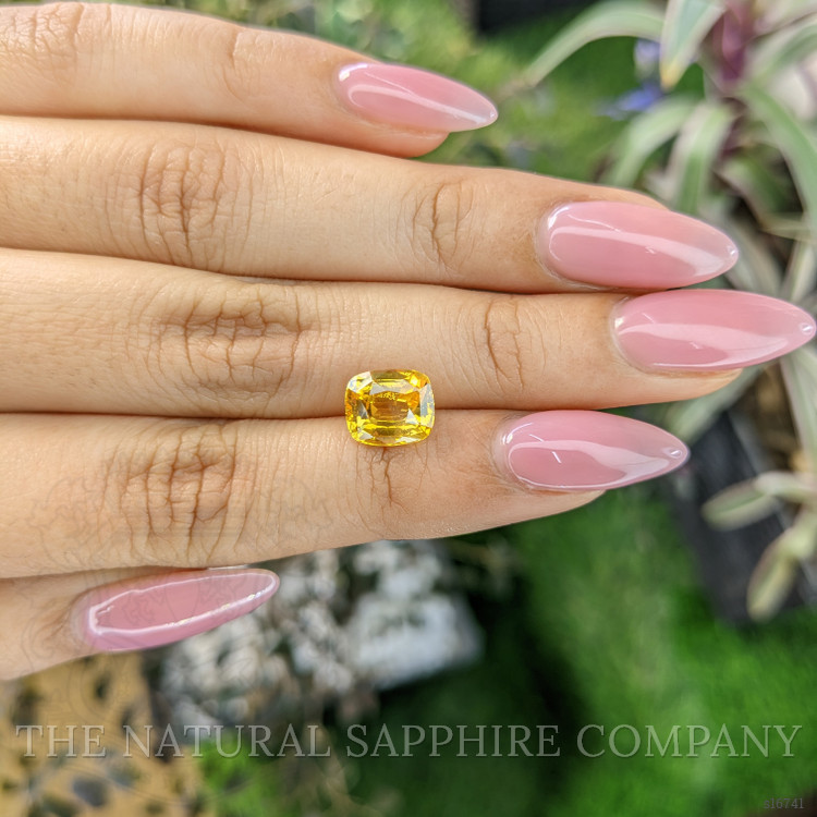 3.08 Ct. Yellow Sapphire from Ceylon (Sri Lanka)