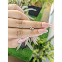 0.80 Ct. Green Sapphire from Ceylon (Sri Lanka) Life Style