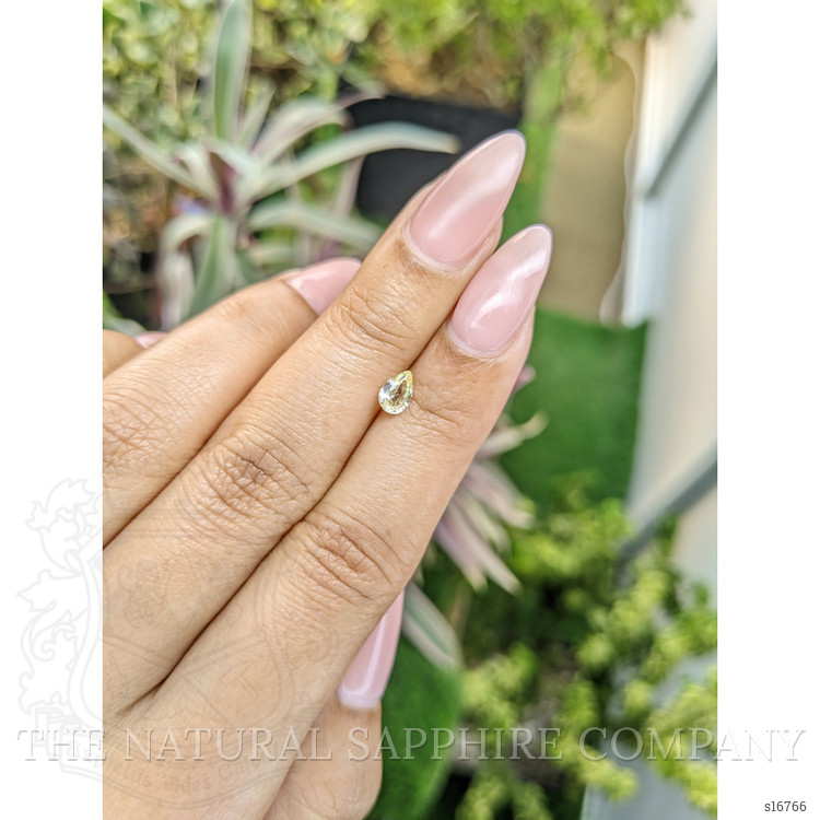 0.48 Ct. Yellow Sapphire from Ceylon (Sri Lanka)