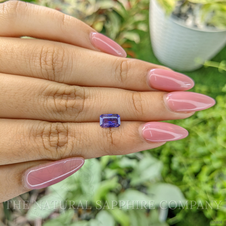 1.15 Ct. Bi Color Sapphire from Ceylon (Sri Lanka)