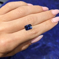 2.60 Ct. Sapphire from Madagascar Life Style