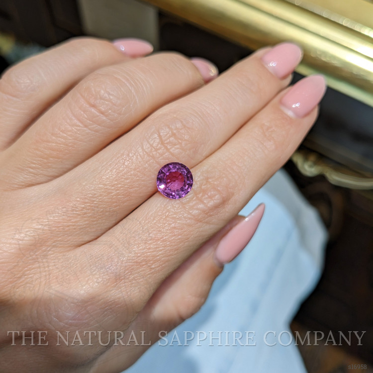 2.23 Ct. Pink Sapphire from Ceylon (Sri Lanka)