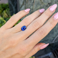 2.51 Ct. Blue Sapphire from Ceylon (Sri Lanka) Life Style