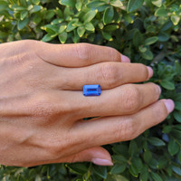 2.24 Ct. Blue Sapphire from Ceylon (Sri Lanka) Life Style